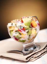 Salade de fruits avec du lait Yaourt 